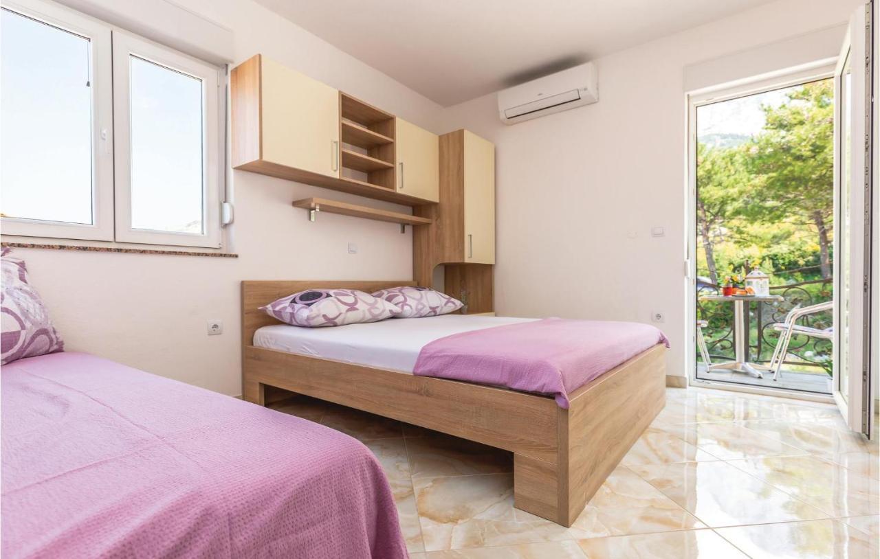 Beautiful Apartment In Krvavica With Kitchen Extérieur photo